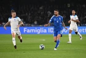 POLUVREME - Englezi "školuju" Italijane u Napulju!